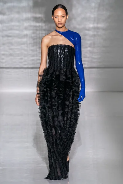 Look 27